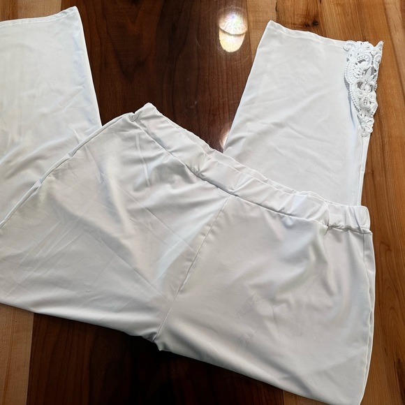 Women’s Lightweight Plus Crop Pants - Picture 1 of 2